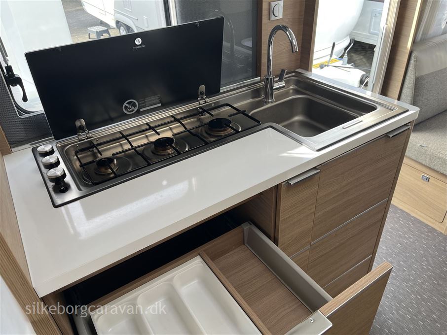 Adria Adora 482 LU